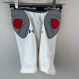 NWT Under Armour Padded Football Shorts Size Youth XL